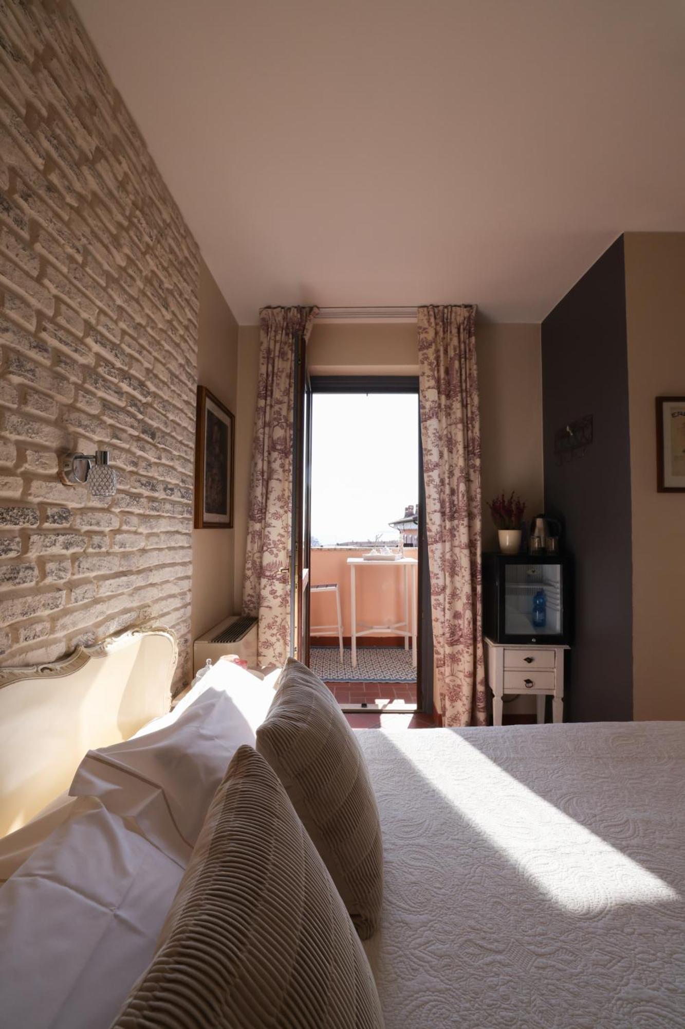 מנרבה דל גארדה Hotel Florence חדר תמונה