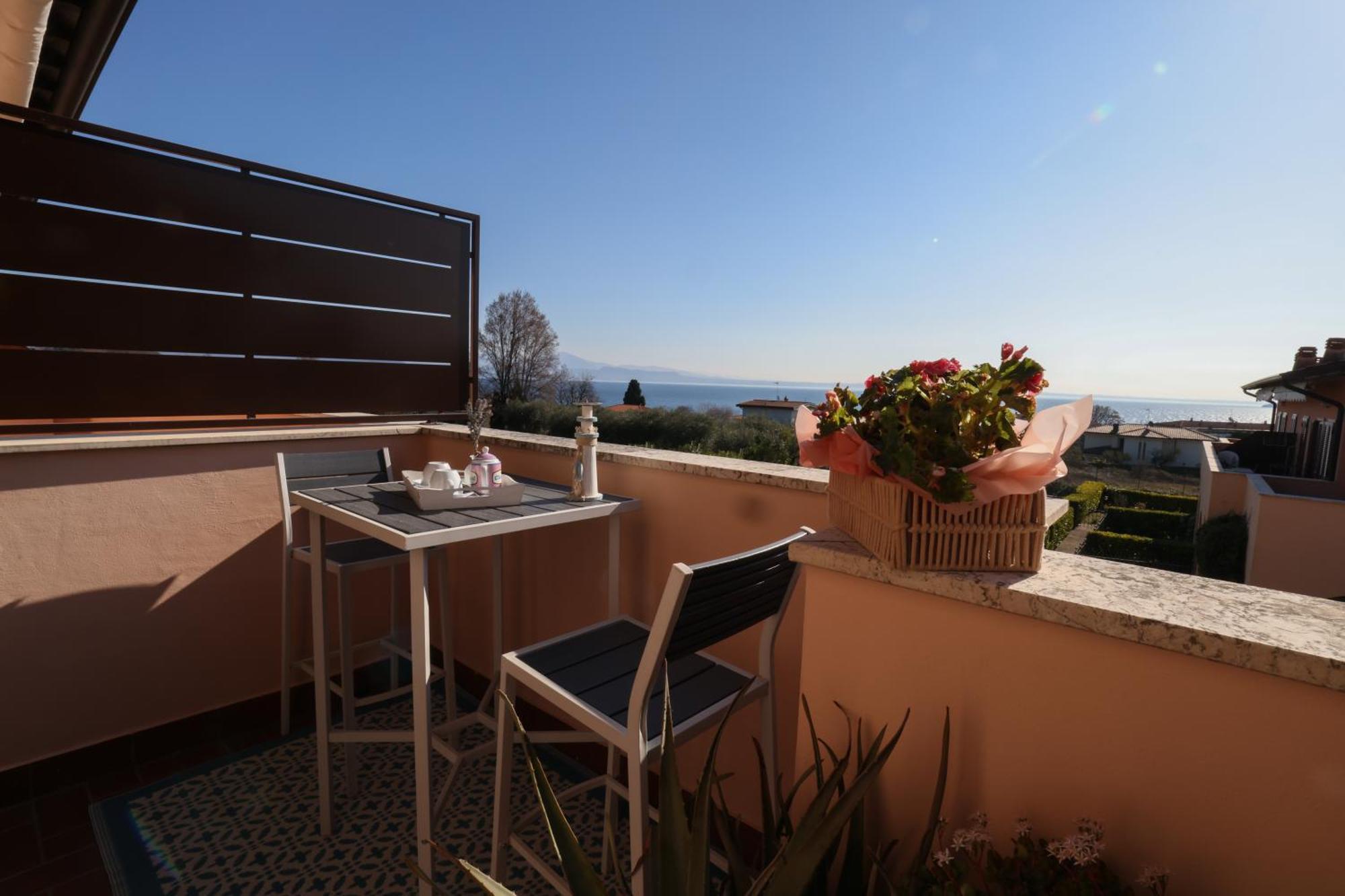 מנרבה דל גארדה Hotel Florence מראה חיצוני תמונה