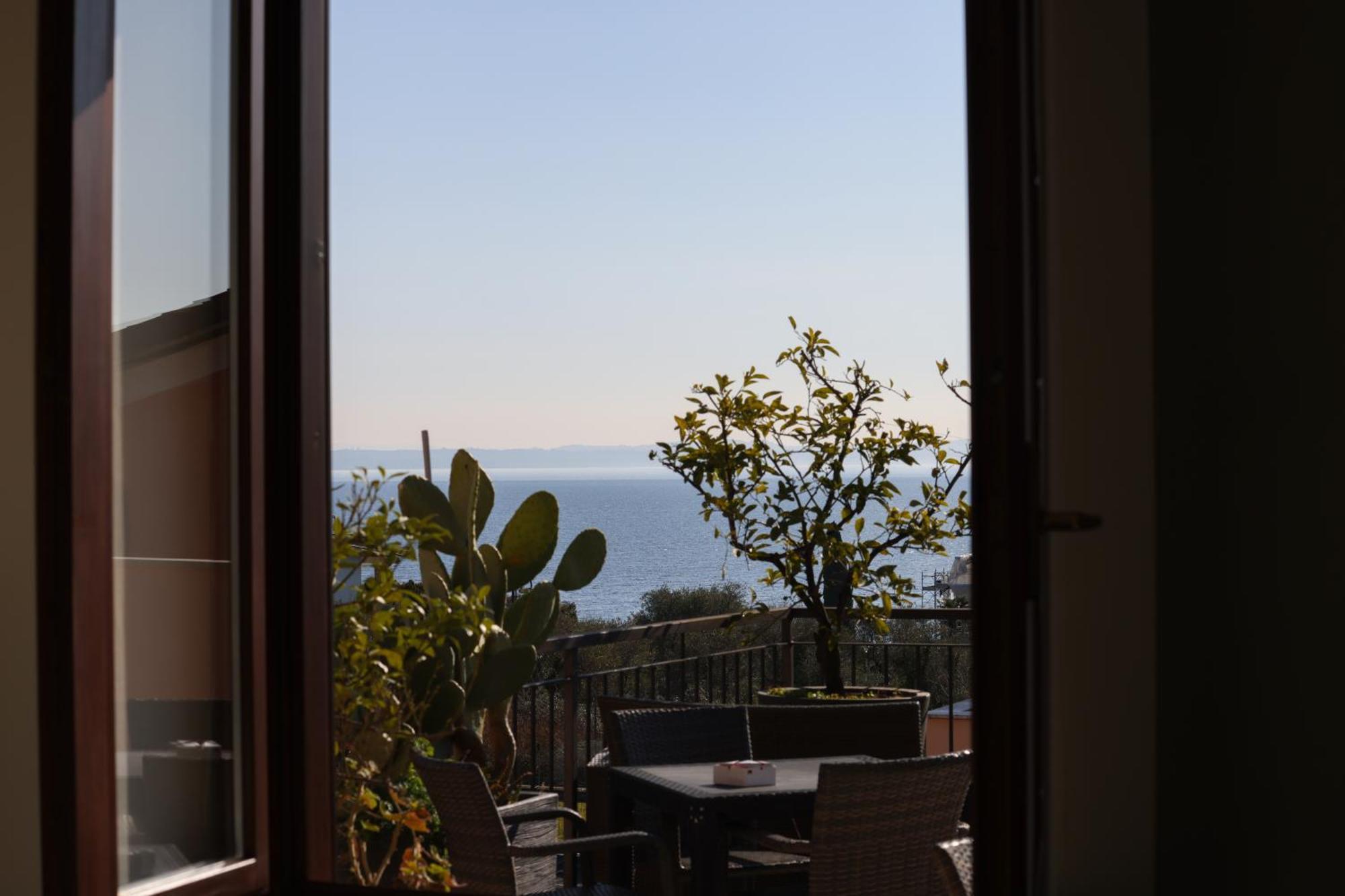 מנרבה דל גארדה Hotel Florence חדר תמונה